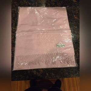 NWOT Acrylic Pashmina Wrap 72" X 30"
